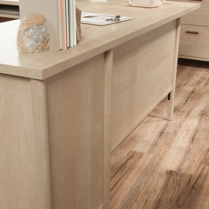 Bureau en forme de L Whitaker Point de 94,13 po de qualité commerciale avec rangement et plateau pour clavier - érable naturel