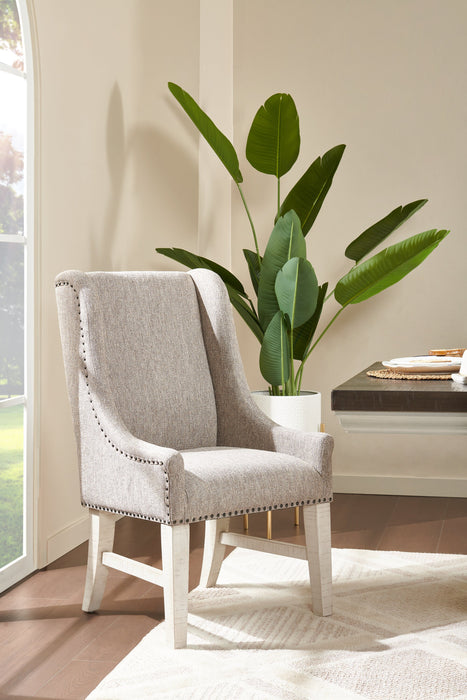 Chaise de salle à manger à oreilles Willow en tissu de polyester avec bordure de clous décoratifs - brune