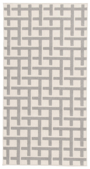Carpette Brangane gris clair 2 pi 8 po x 4 pi 11 po