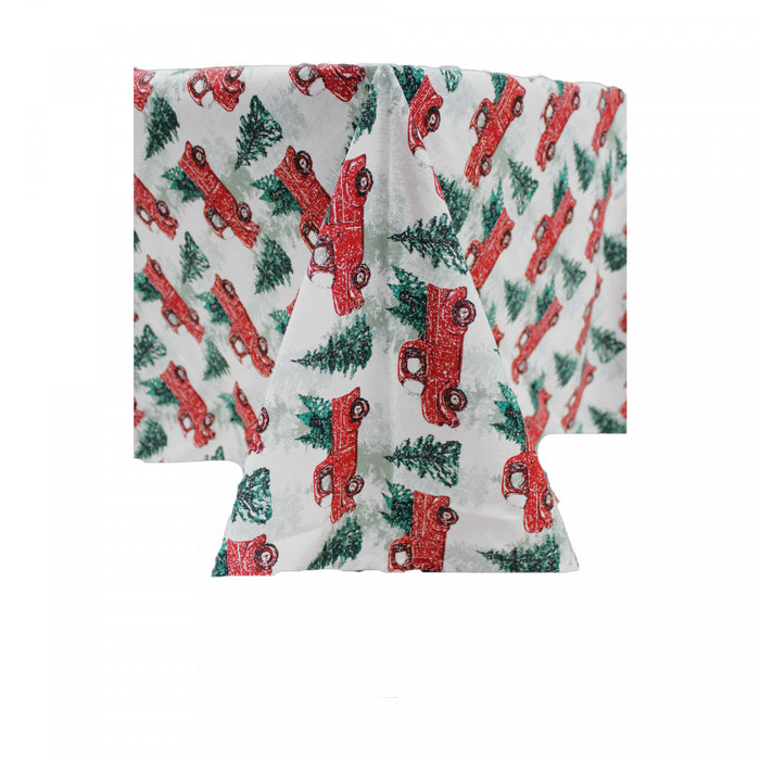 Nappe 60 po x 90 po en coton ornée de camions rouges et d'arbres