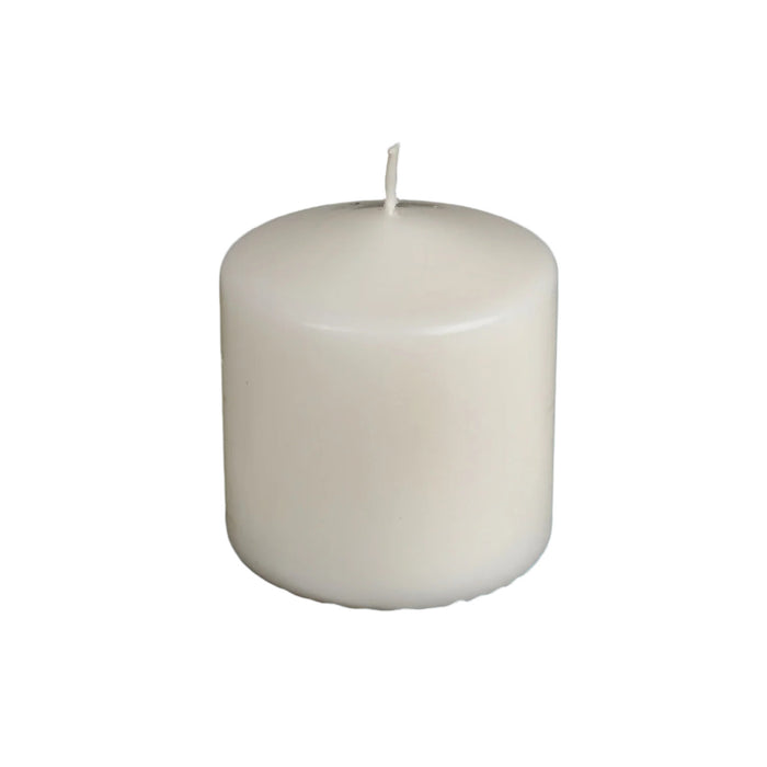 Chandelle pilier blanche non parfumée de 2,75 po x 3 po - ensemble de 2 chandelles