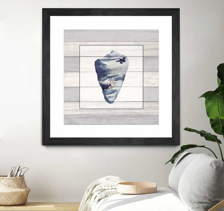 Œuvre d’art murale encadrée noire et mate « Muted Blue Shell On Wood » 36 x 36