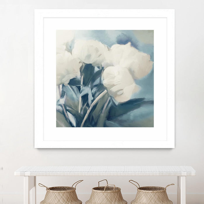 Œuvre d’art murale encadrée blanche et mate « White Roses I » 30 x 30