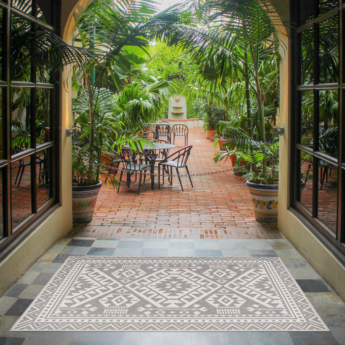 Carpette Gaia gris clair 6 pi 7 po x 9 pi 6 po