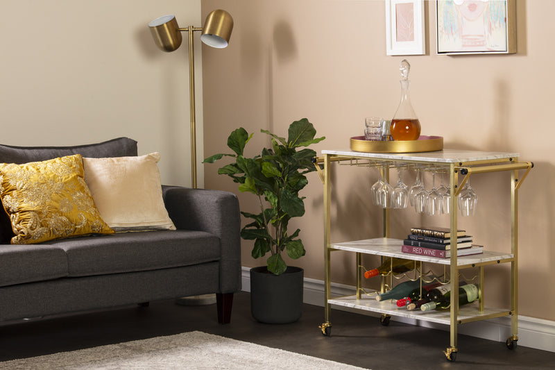 Chariot bar Maliza avec rangement pour bouteilles de vin et support pour verres à vin - imitation marbre Carrare et doré