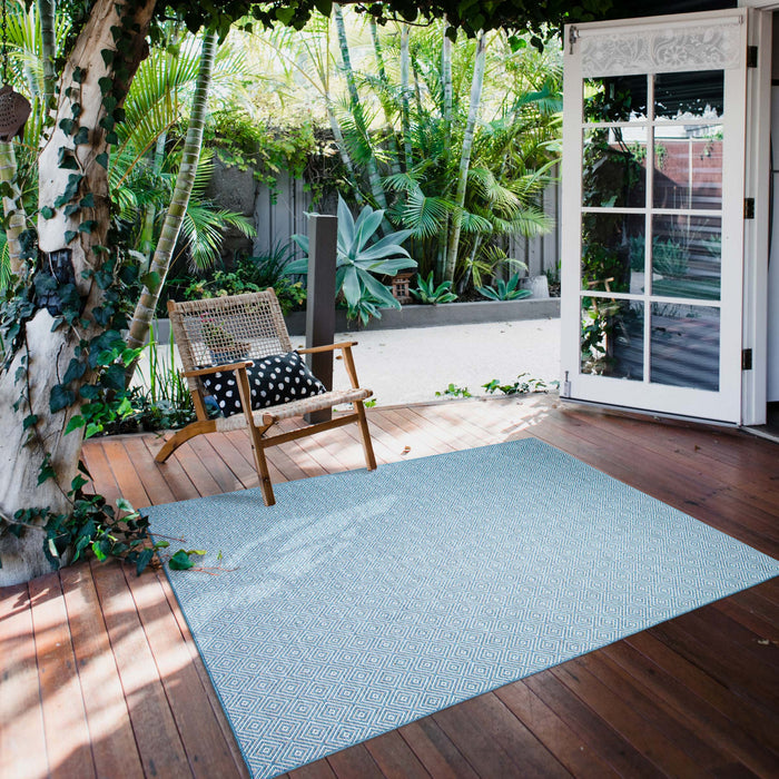 Carpette Neisha Diamond bleu clair 5 pi 3 po x 7 pi 3 po