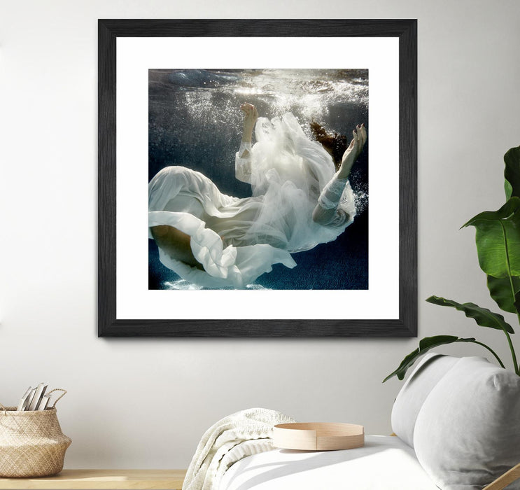 Œuvre d’art murale encadrée noire et mate « Float 3 » 30 x 30