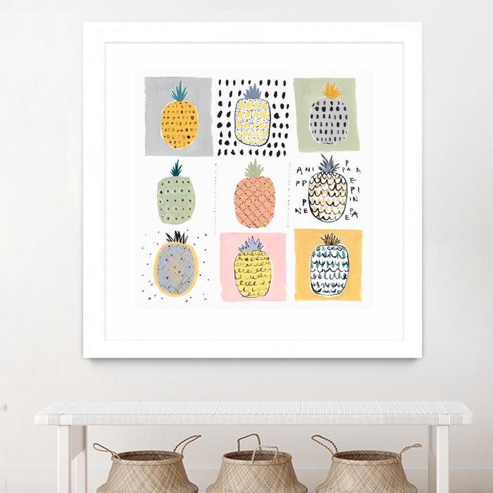 Œuvre d’art murale encadrée blanche et mate « Nine Pineapples » 30 x 30