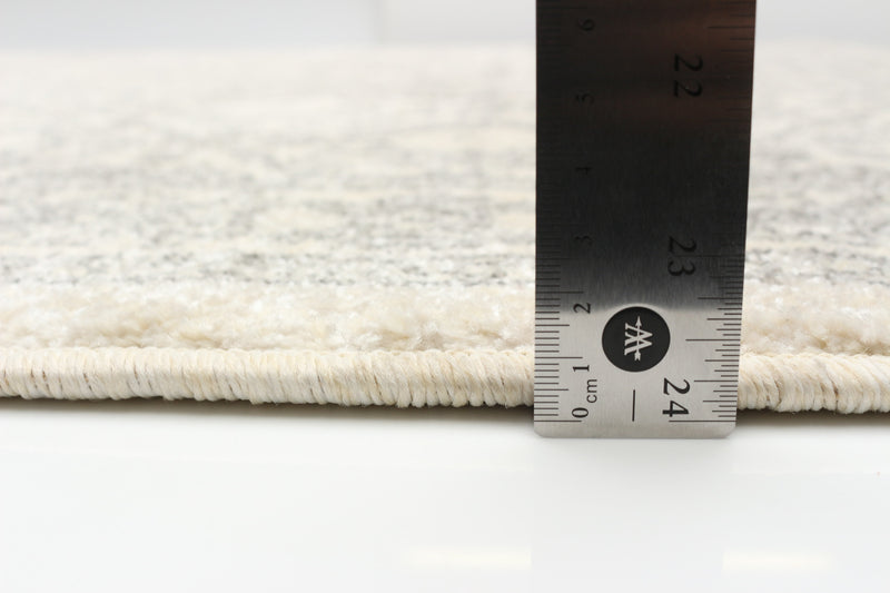 Carpette Elita ivoire - 6 pi 7 po x 9 pi 6 po