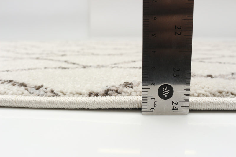 Carpette Jacey ivoire - 2 pi 7 pox 8 pi 0 po