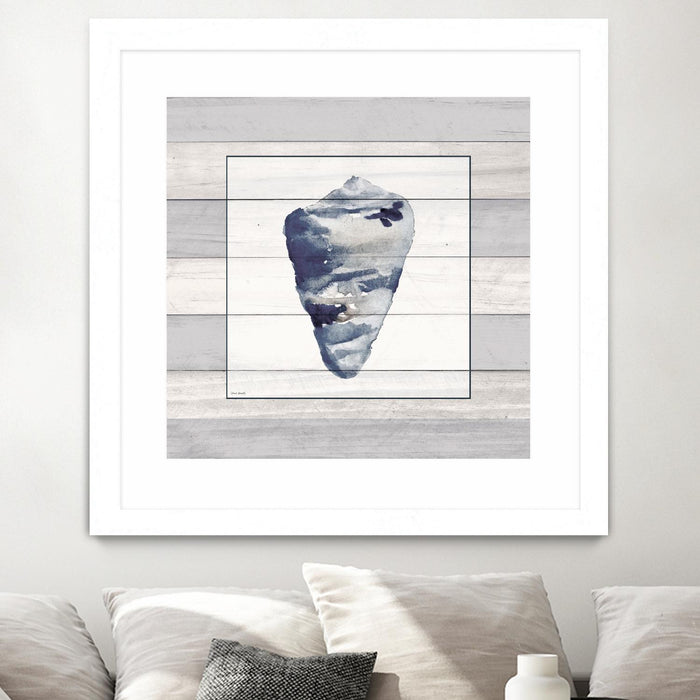 Œuvre d’art murale encadrée blanche et mate « Muted Blue Shell On Wood » 36 x 36