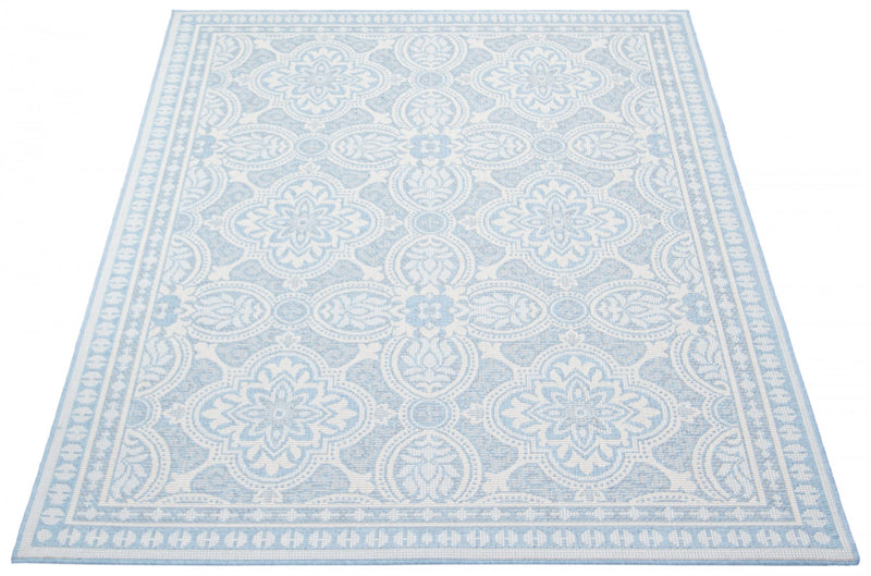 Carpette Neisha Traditional bleu clair 6 pi 7 po x 9 pi 6 po