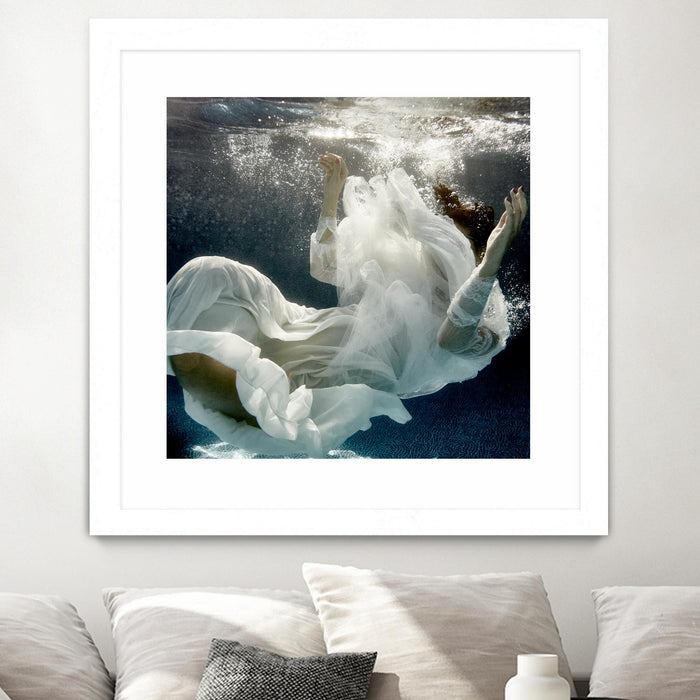 Œuvre d’art murale encadrée blanche et mate « Float 3 » 30 x 30