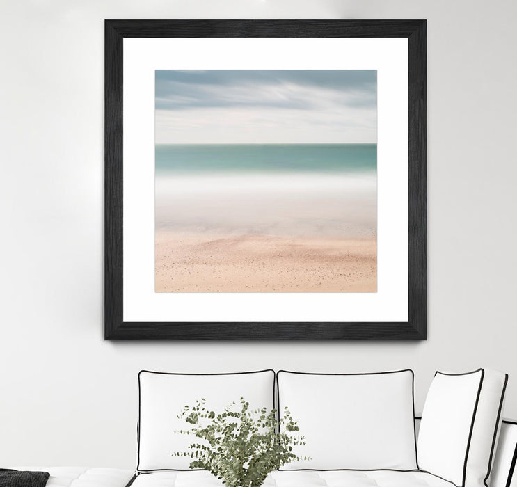 Œuvre d’art murale encadrée noire et mate « Beach, Sea, Sky » 36 x 36