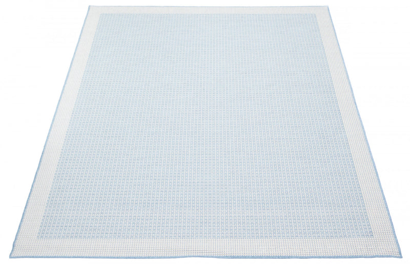 Carpette Neisha Classic bleu clair 6 pi 7 po x 9 pi 6 po