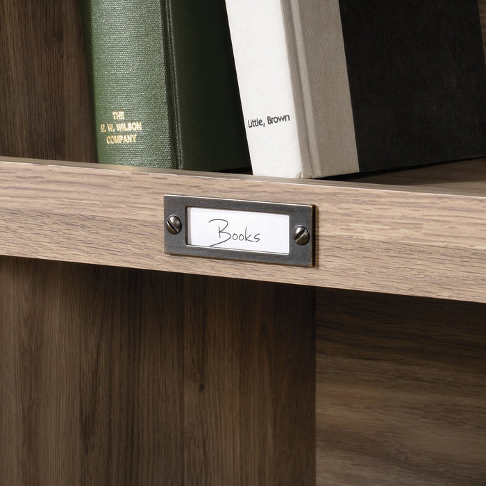 Bibliothèque Barrister Lane de 53,15 po avec compartiments ouverts - chêne salé