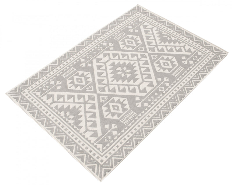 Carpette Gaia gris clair 5 pi 3 po x 7 pi 7 po
