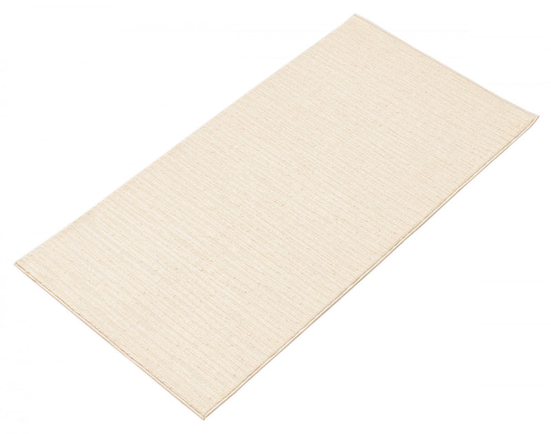Carpette Eadda ivoire 2 pi 8 po x 4 pi 11 po