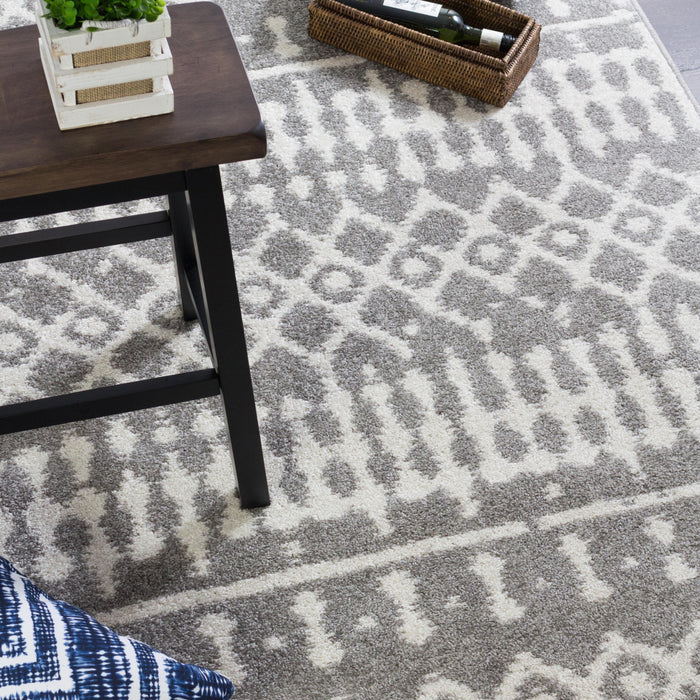 Carpette Lavan grise à motifs marocains 5 x 8