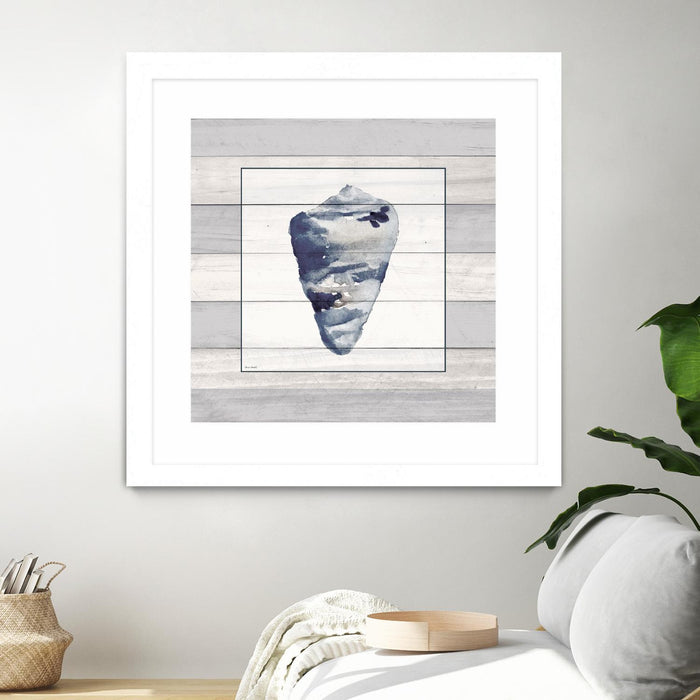 Œuvre d’art murale encadrée blanche et mate « Muted Blue Shell On Wood » 30 x 30