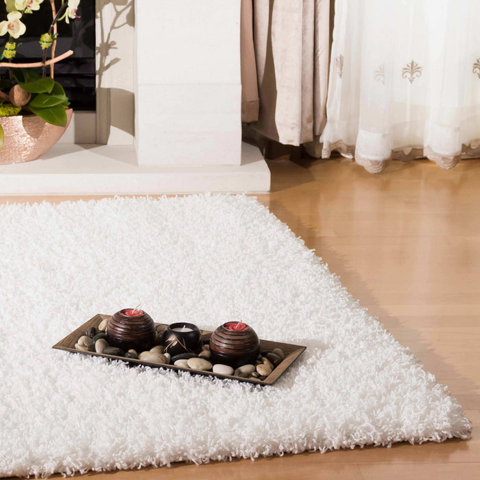 Carpette à poil long Victoria blanche 4 x 6