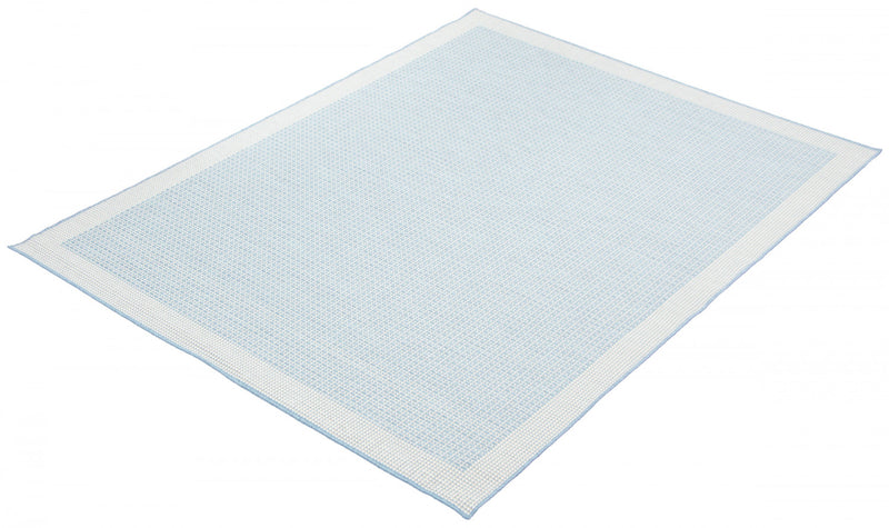 Carpette Neisha Classic bleu clair 6 pi 7 po x 9 pi 6 po