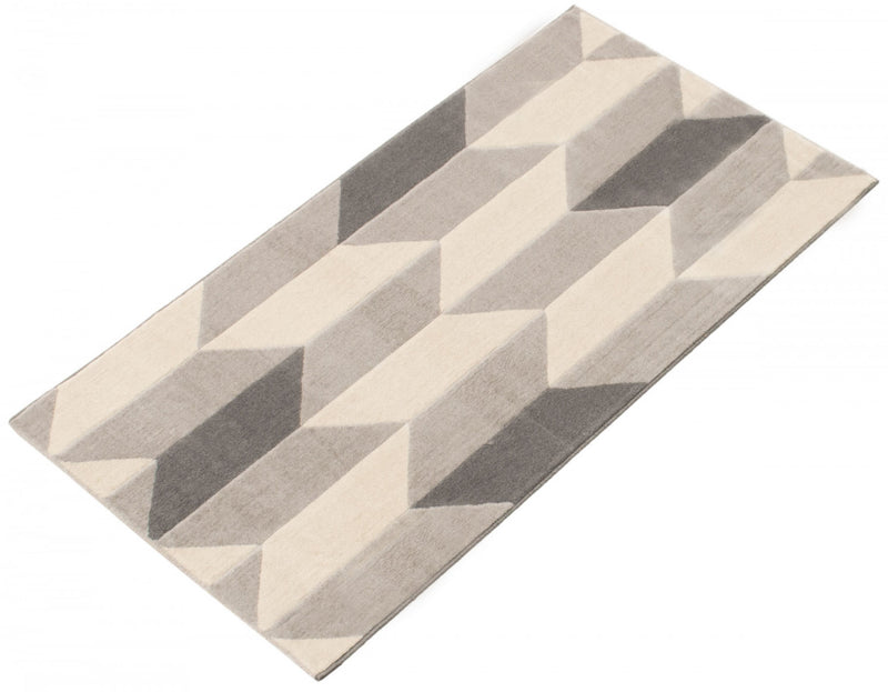 Carpette Zima grise 2 pi 8 po x 4 pi 11 po