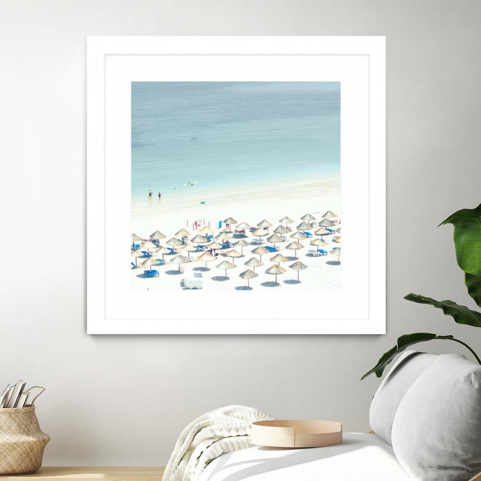 Œuvre d’art murale encadrée blanche et mate « Sesimbra I » 30 x 30