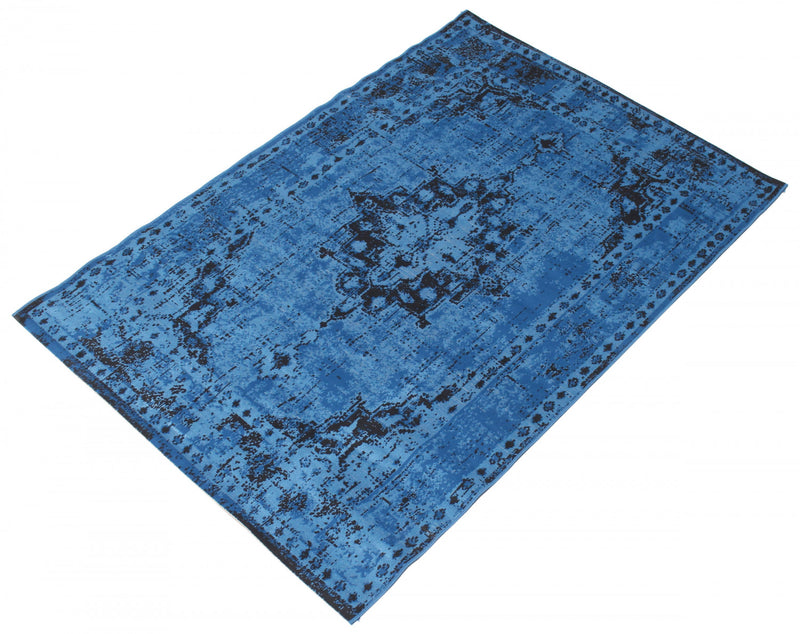 Carpette Chenta bleue 5 pi 3 po x 7 pi 7 po
