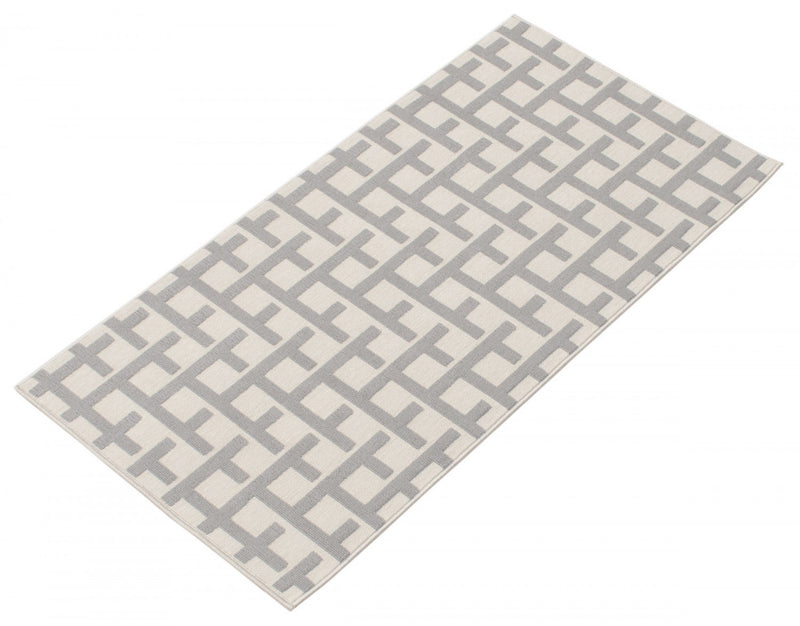 Carpette Brangane gris clair 2 pi 8 po x 4 pi 11 po