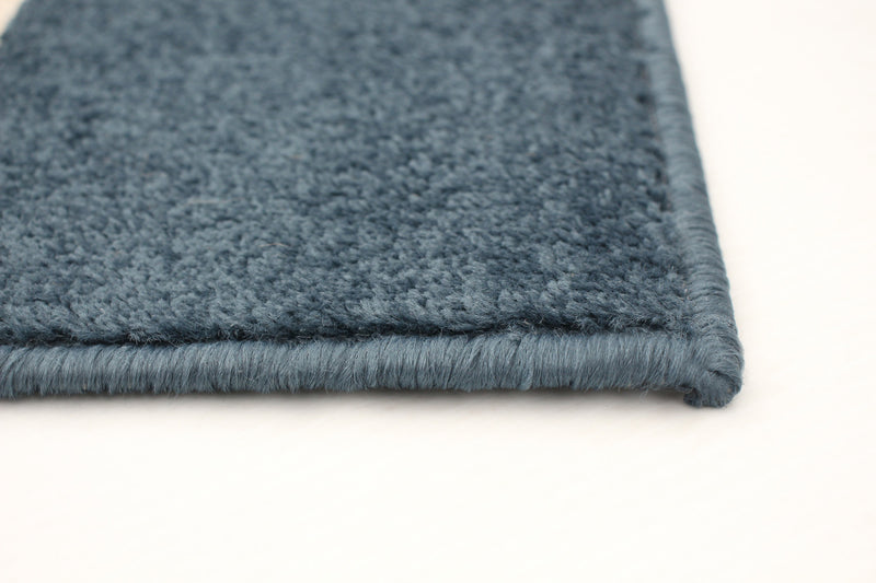 Carpette Faith couleur pétrole-crème - 7 pi 10 pox 10 pi 2 po