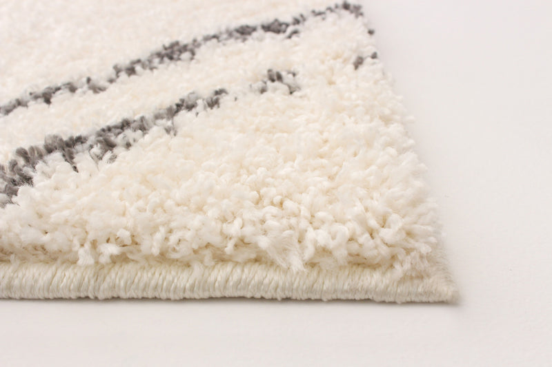 Carpette à poil long Gael ivoire 3 pi 11 po x 6 pi 0 po