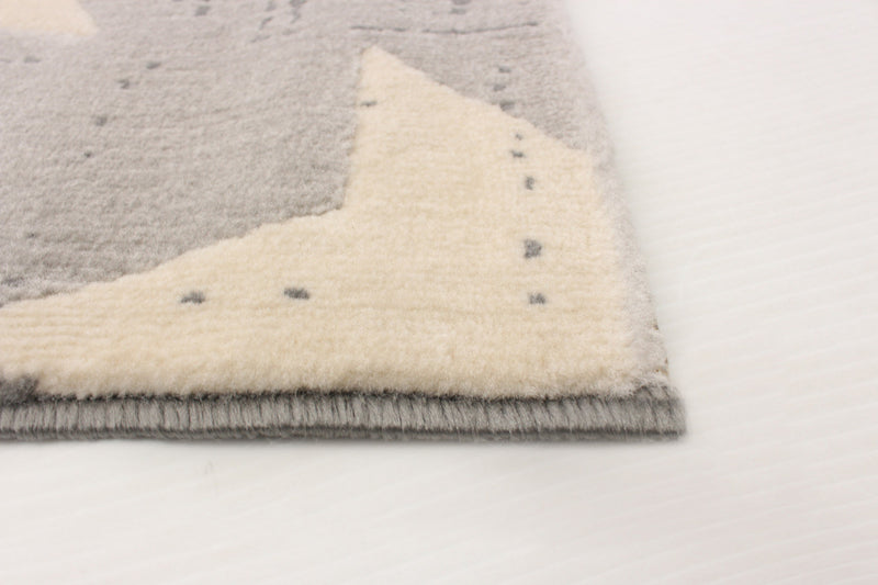 Carpette Ira gris clair 4 pi 7 po x 6 pi 7 po