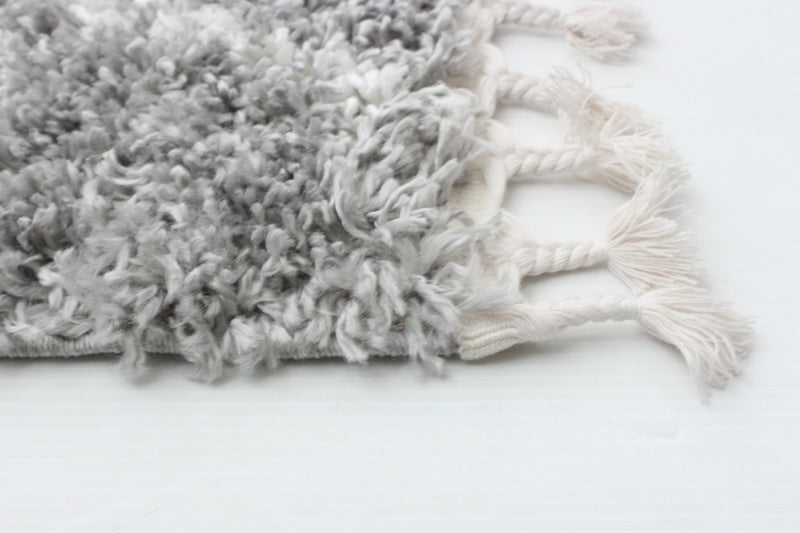 Carpette à poil long Helma Losange gris clair 3 pi 11 po x 5 pi 11 po