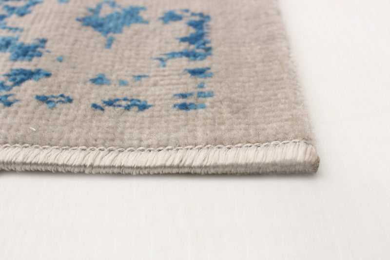 Carpette Corinne bleue 6 pi 7 po x 9 pi 6 po