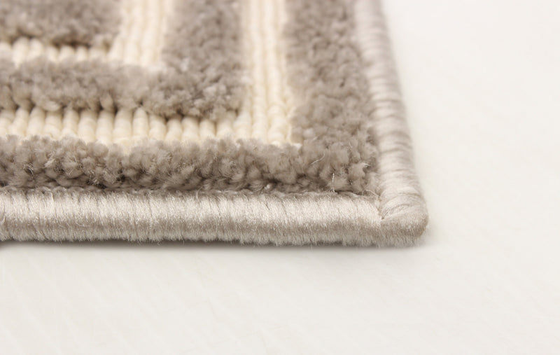 Carpette Kiah taupe 4 pi 7 po x 6 pi 7 po
