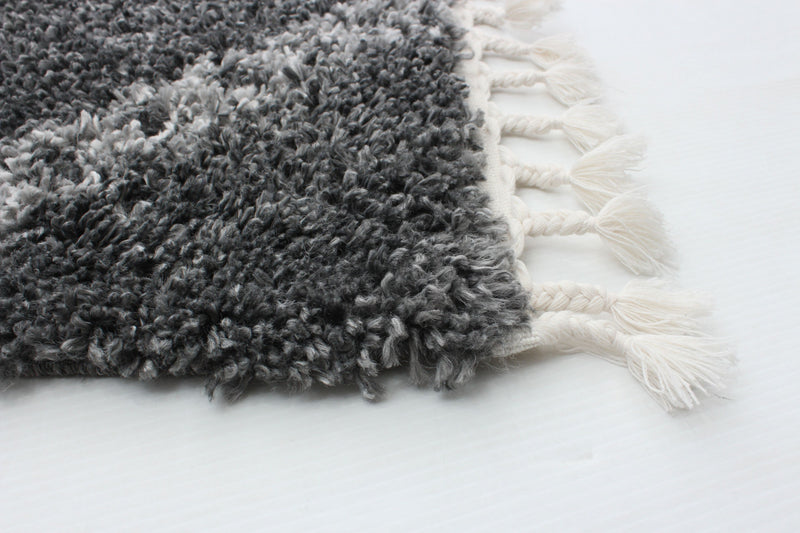 Carpette à poil long Helma Stark gris foncé 6 pi 7 po x 9 pi 6 po