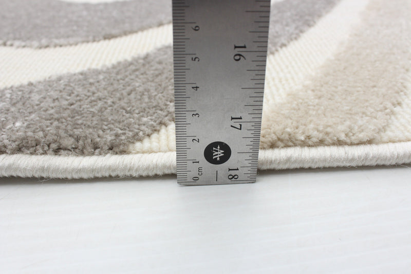 Carpette Nikkos ivoire 2 pi 8 po x 4 pi 11 po