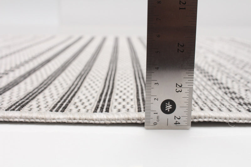 Carpette Wileen grise - 2 pi 2 po x 6 pi 7 po