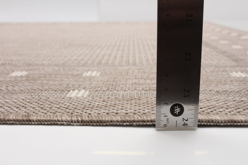 Carpette Clementine brun clair - 4 pi 4 po x 6 pi 5 po