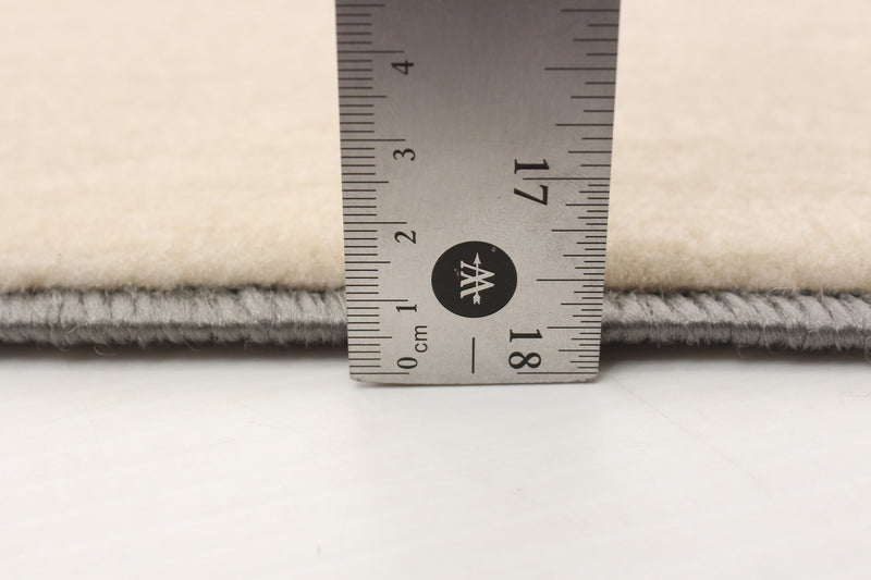 Carpette Zima grise 5 pi 3 po x 7 pi 7 po