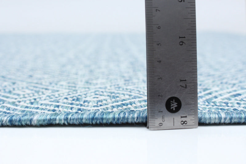 Carpette Neisha Diamond bleue 6 pi 7 po x 9 pi 6 po