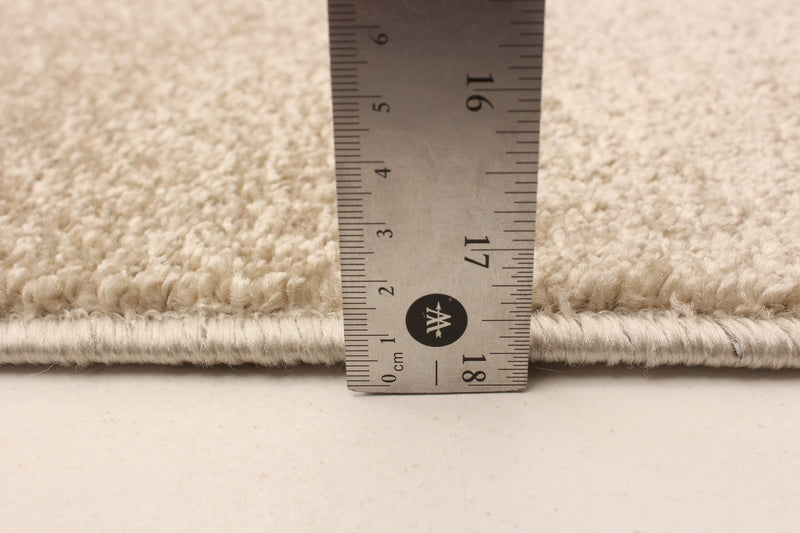 Carpette Ellegance ivoirerouge 6 pi 7 po x 9 pi 6 po