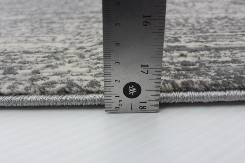 Carpette Dayna grise 6 pi 7 po x 9 pi 6 po