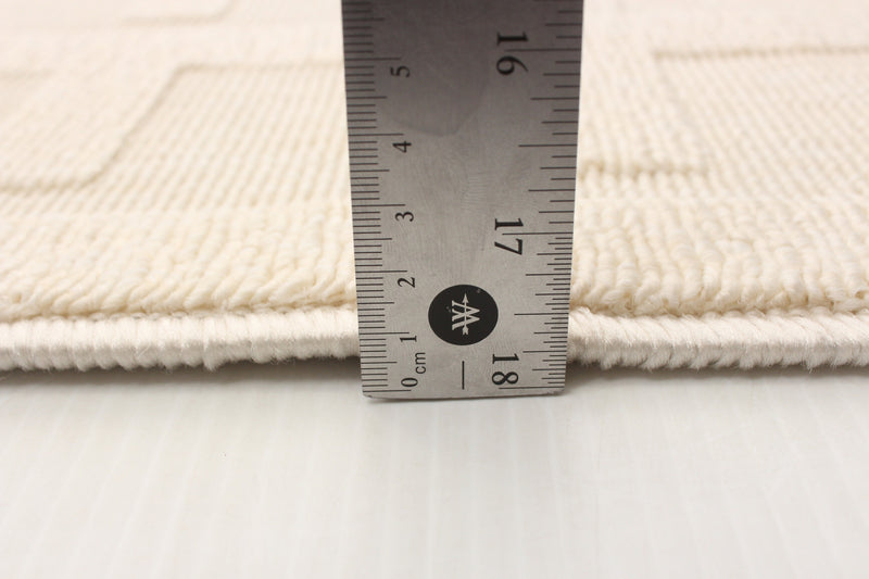 Carpette Brangane ivoire 6 pi 7 po x 9 pi 6 po