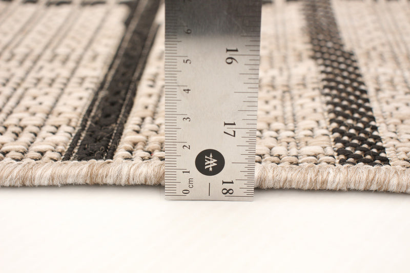 Carpette Sadie Burburry argent-noir - 5 pi 3 pox 7 pi 7 po