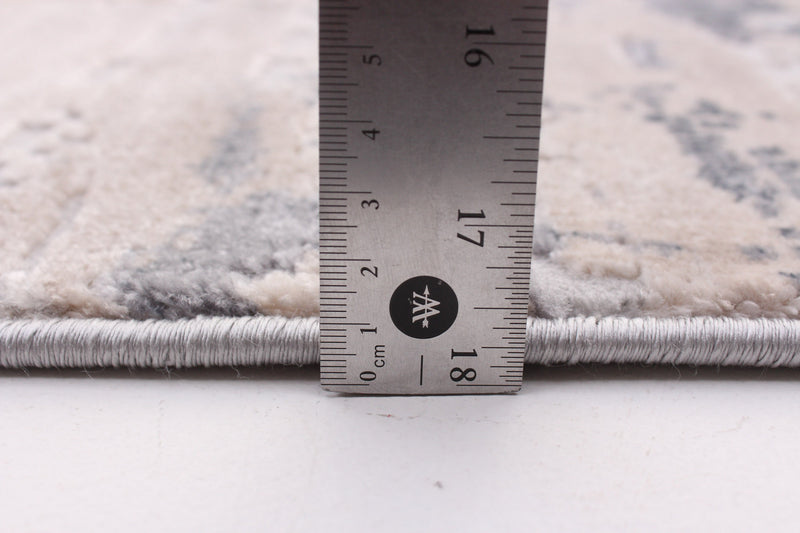 Carpette Hanifah grise 5 pi 3 po x 7 pi 3 po