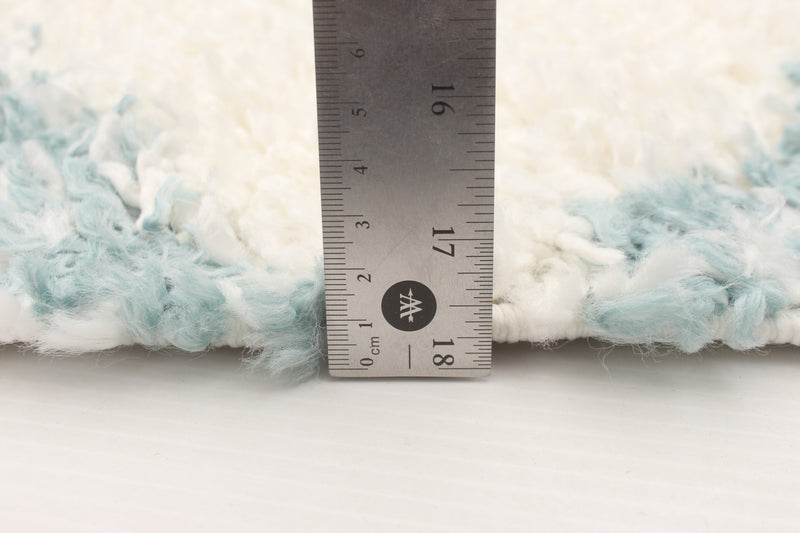 Carpette à poil long Helma Trellis crème 3 pi 11 po x 5 pi 11 po