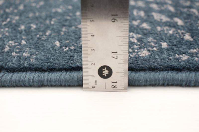 Carpette Electra couleur pétrole - 3 pi 11 pox 5 pi 7 po