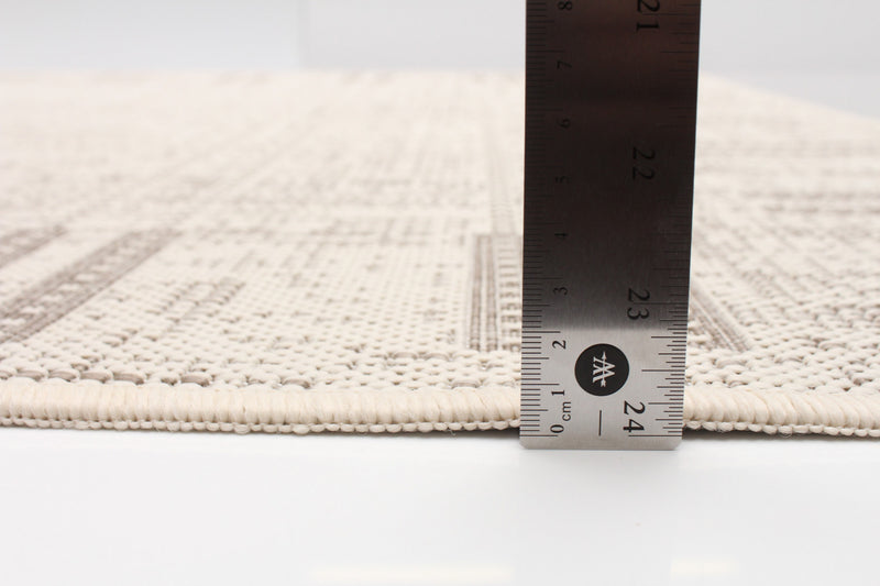 Carpette Joni ivoire - 4 pi 4 po x 6 pi 5 po